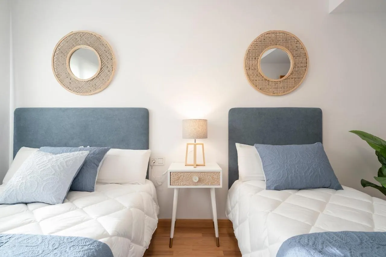 Enjoygranada Emir 4C + Parking Apartment  Granada